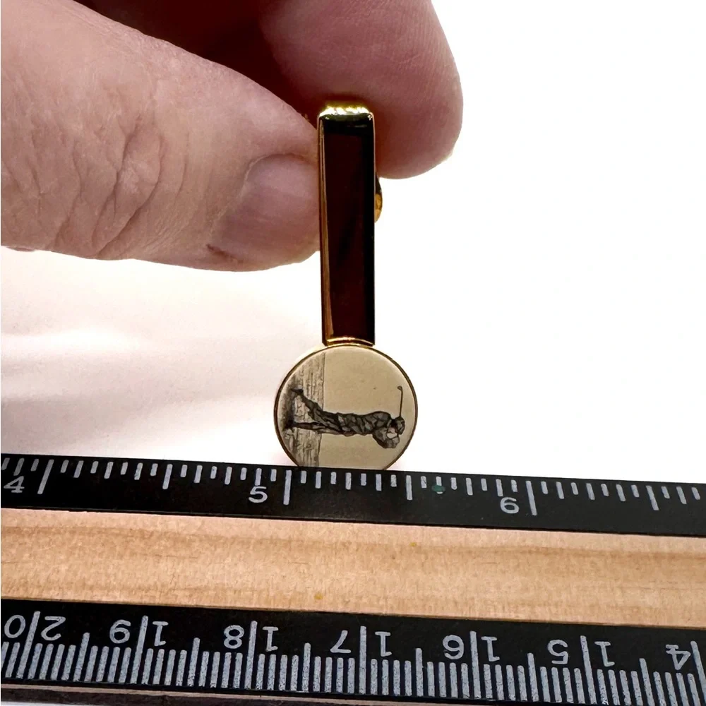 Vintage Barlow Goldtone Golfer Tie Clip